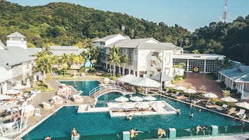 Outdoor pool, sun loungers