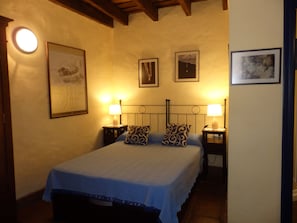 1 camera, Wi-Fi gratuito
