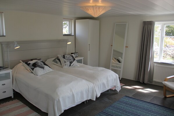 Individually decorated, individually furnished, free WiFi