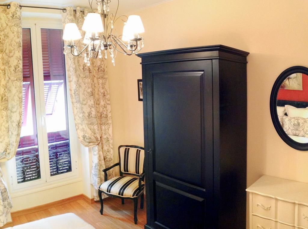 triple room | soundproofing, iron/ironing board, free wifi, bed sheets