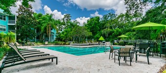 CP-104: Clearwater Luxury Apartment