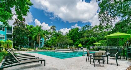 CP-104: Clearwater Luxury Apartment