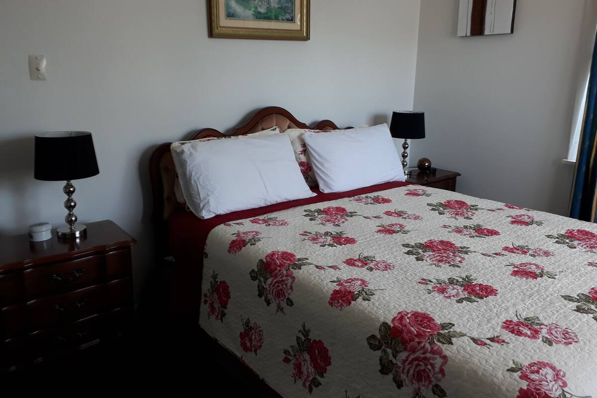Double Room with Shared Bathroom