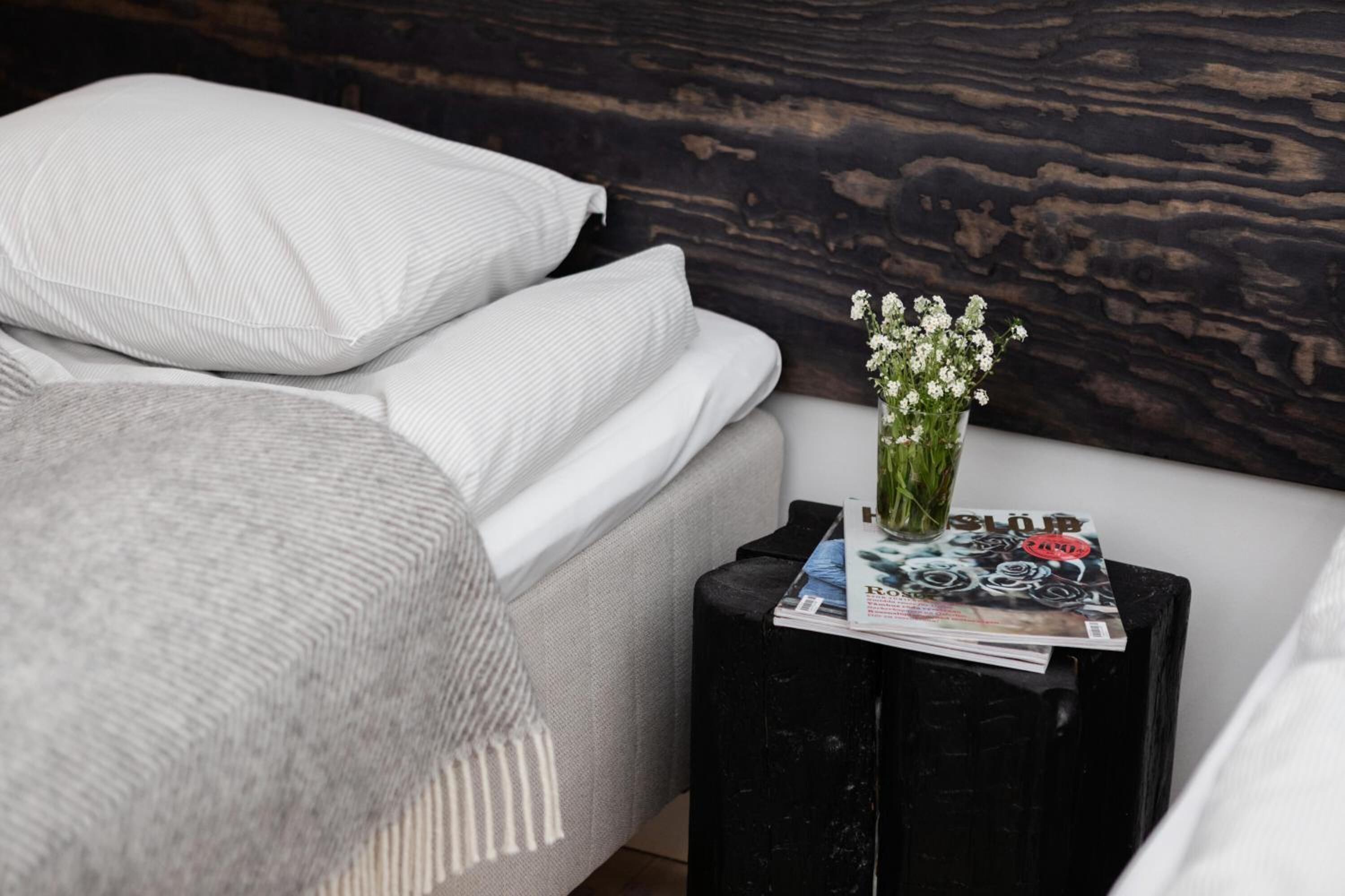 1 bedroom, down duvets, iron/ironing board, free wifi