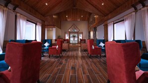 Breakfast, lunch and dinner served - Summit Thistle Villas Luxury Spa Resort (Shimla)