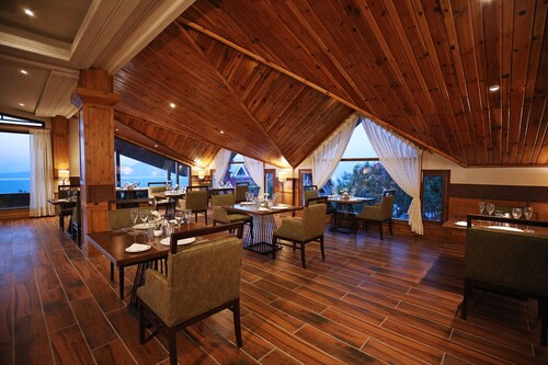 Summit Thistle Villas Luxury Spa Resort