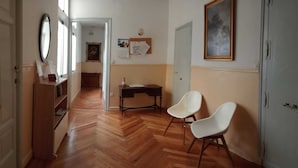 Reception - Hostal Yolanda (Madrid)