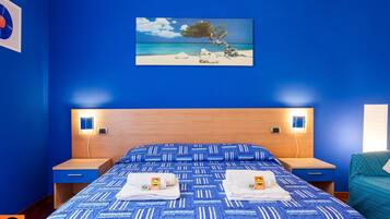 Quarto casal superluxo, banheiro privativo | Roupas de cama premium, frigobar, cofres nos quartos, escrivaninha