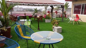 Terrace/patio - Eifell's Hotel's (Abidjan)
