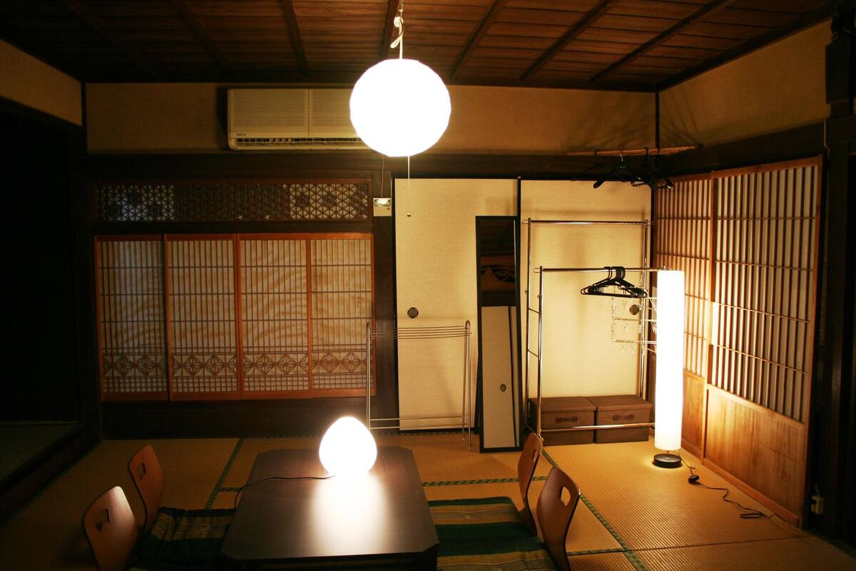 Maison Traditionnelle (Japanese Style, Main Building) | Décoration personnalisée, ameublement personnalisé