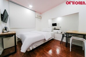 Economy Double Room | Free WiFi - Ace Motel (Gangneung)