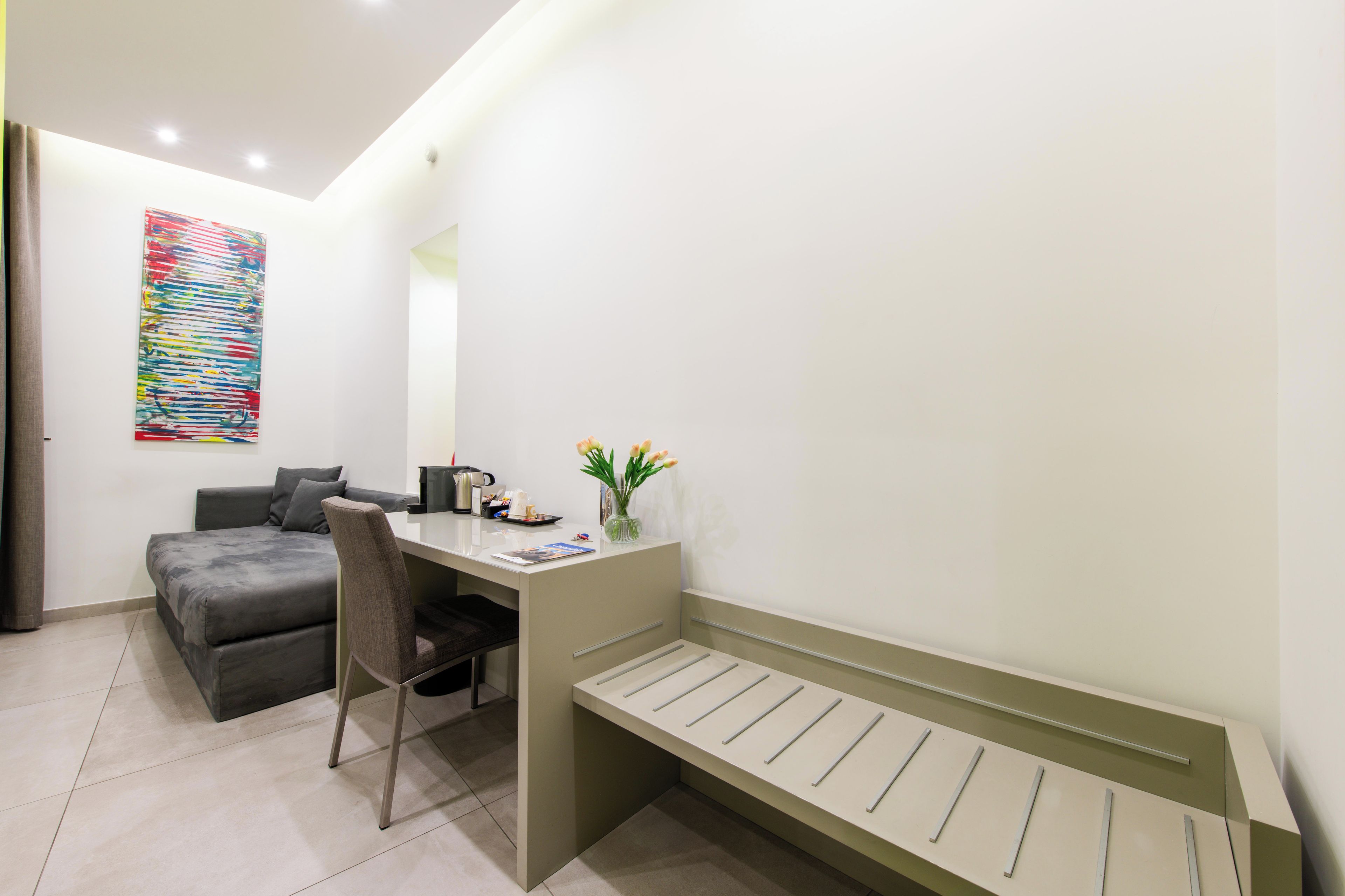 Photo - Toledo 16 Luxury Suites
