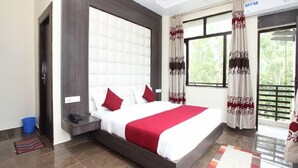Interior - Hotel Trihari (Narendranagar)