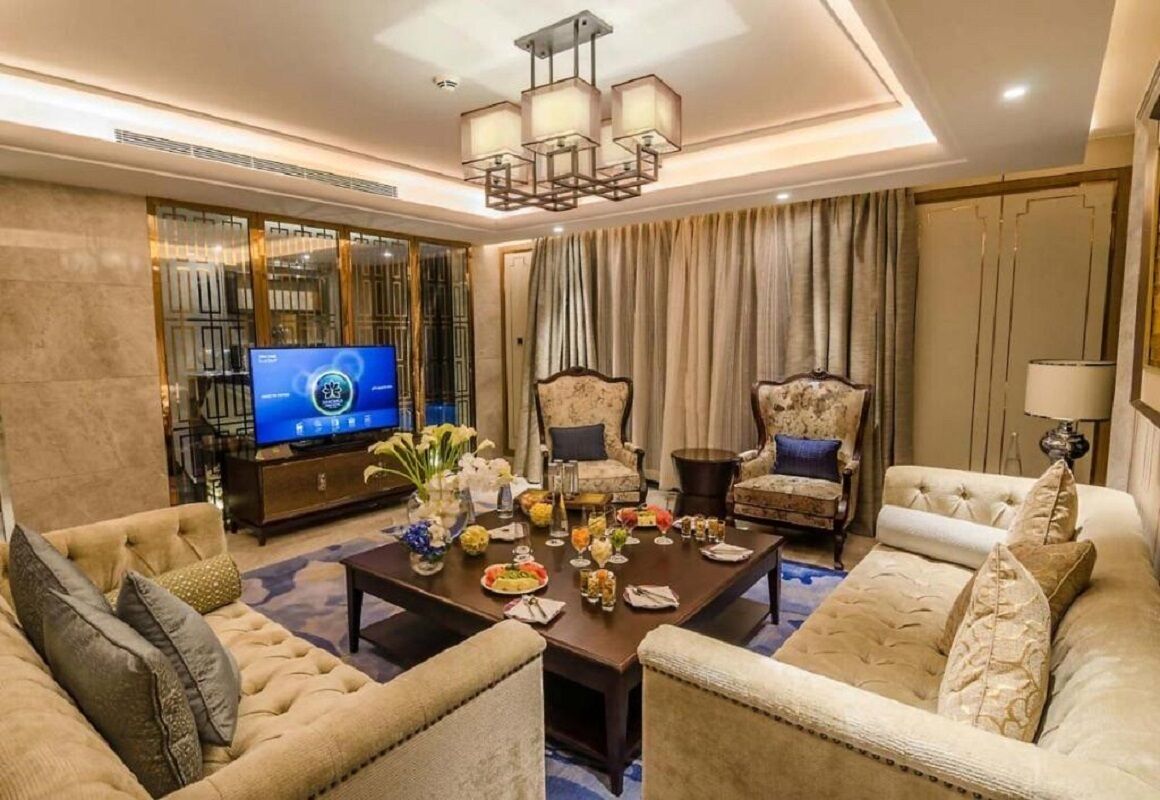 Living area | 55-inch LED TV with cable channels, TV