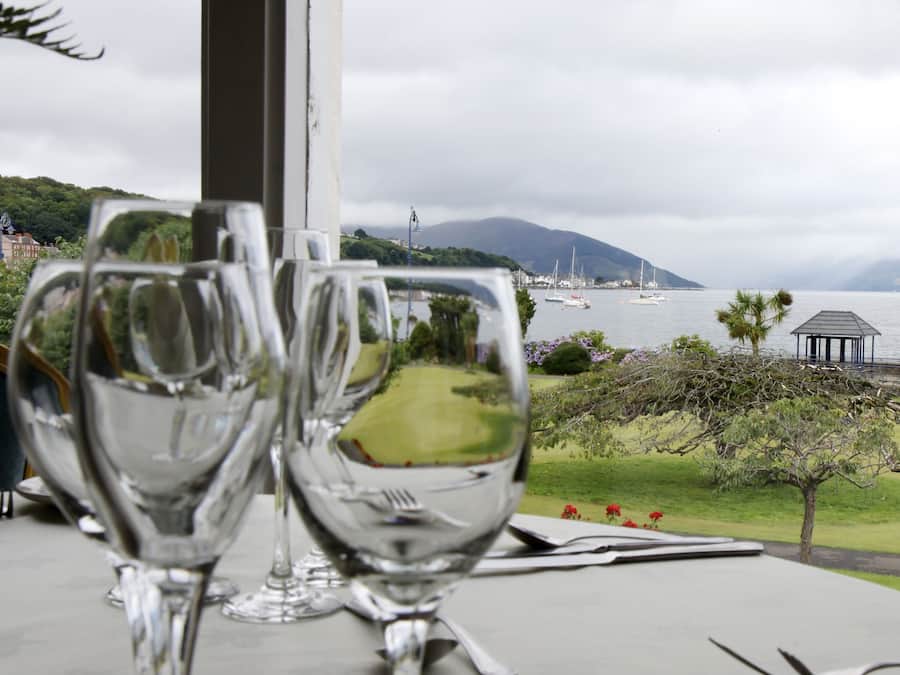 Tägliches nach Wunsch zubereitetes Frühstück (13.00 GBP pro Person)