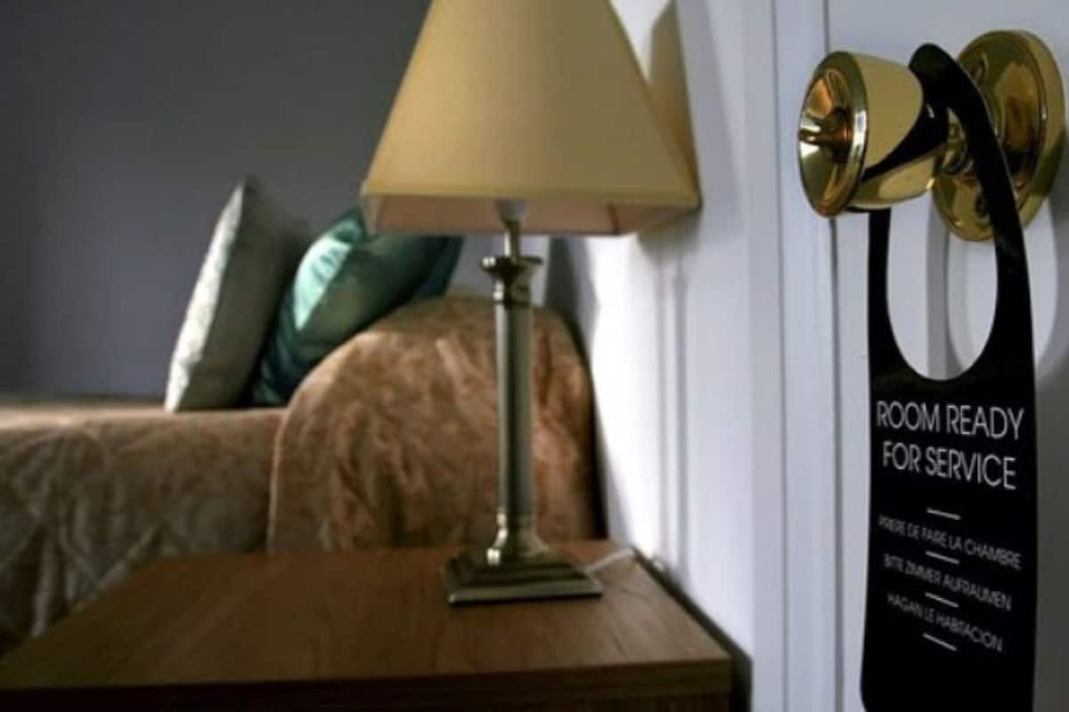 single room | blackout curtains, iron/ironing board, free wifi, bed sheets