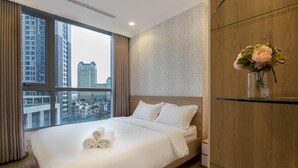Laptop workspace, blackout curtains, soundproofing, iron/ironing board - Brilliant HCMC Service Apartments (Ho Chi Minh City)