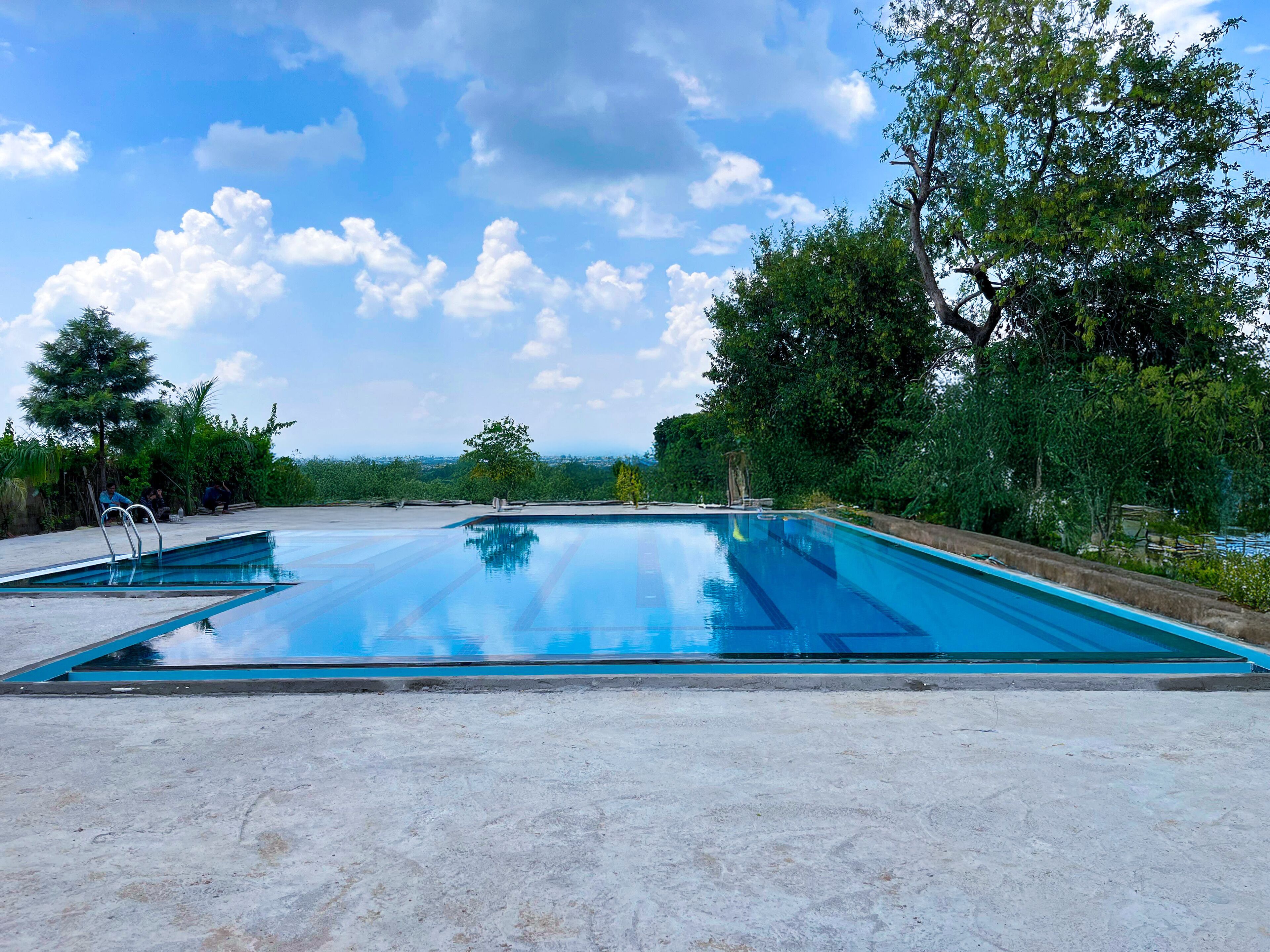 Outdoor pool, pool loungers