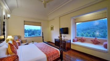 Super Deluxe Jungle View Room | Cadar kapas Mesir, peralatan tempat tidur premium