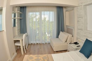 Premium bedding, minibar, desk, free WiFi - Kirtay Hotel (Erdek)