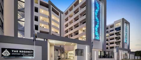 Pintu masuk hartanah