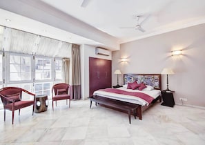 Apartment, 3 Bedrooms | 3 bedrooms, Egyptian cotton sheets, premium bedding, soundproofing