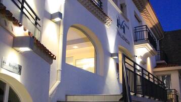 Front of property - evening/night