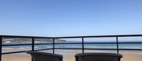 Habitació doble superior, terrassa, primera línia de mar | Balcó