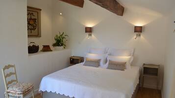 Double Room (Pagnol) | 1 bedroom, individually decorated, individually furnished