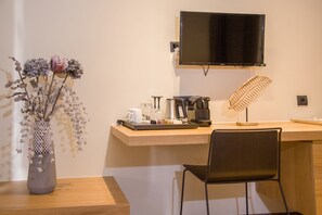 Superior Room, Non Smoking (1st Floor) | Room amenity - Portou House (Chania)