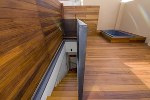 Habitación Deluxe, para no fumadores, Terraza (Hot Tub, 2nd Floor) | Terraza o patio