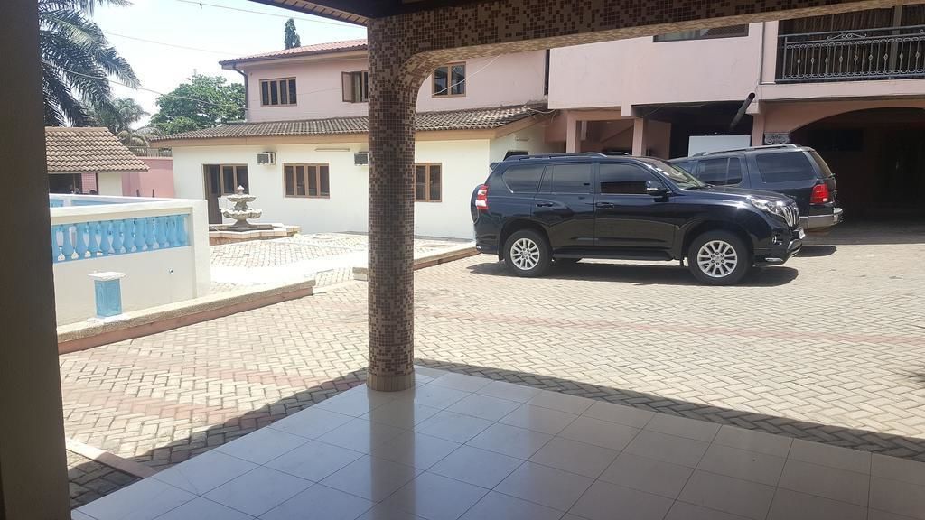 Aparcamiento sin asistencia gratuito