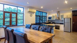 4-Bedroom Pool Villa | In-room dining - Keang Deang Pool Villa (Hua Hin)