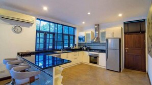 4-Bedroom Pool Villa | Private kitchen - Keang Deang Pool Villa (Hua Hin)