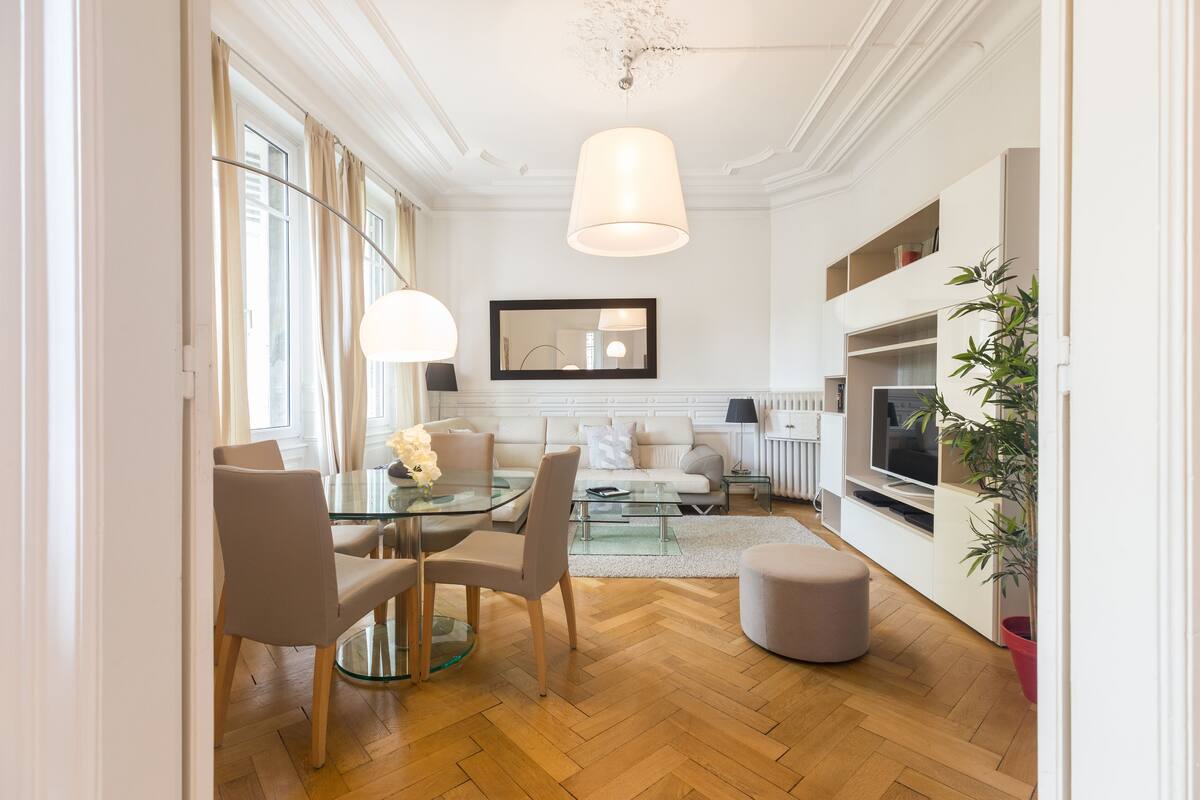 Deluxe Apartment, Private Bathroom, City View (Colmar) | Lounge