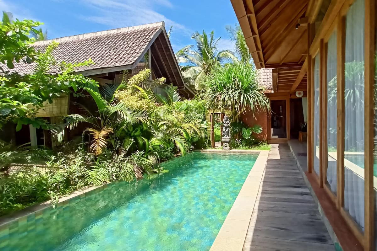 Signature Cottage | Balcony view