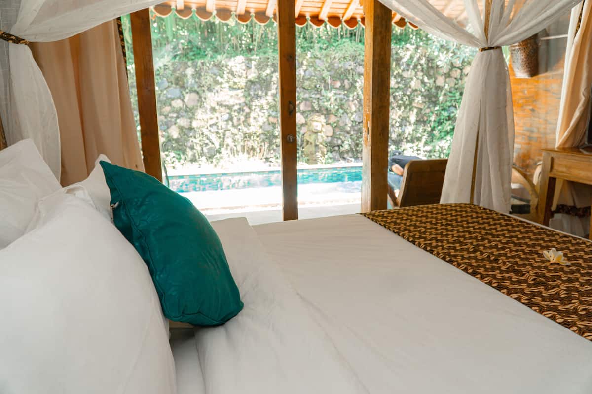 Signature Cottage