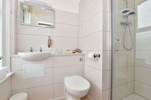 Doppelzimmer | Badezimmer