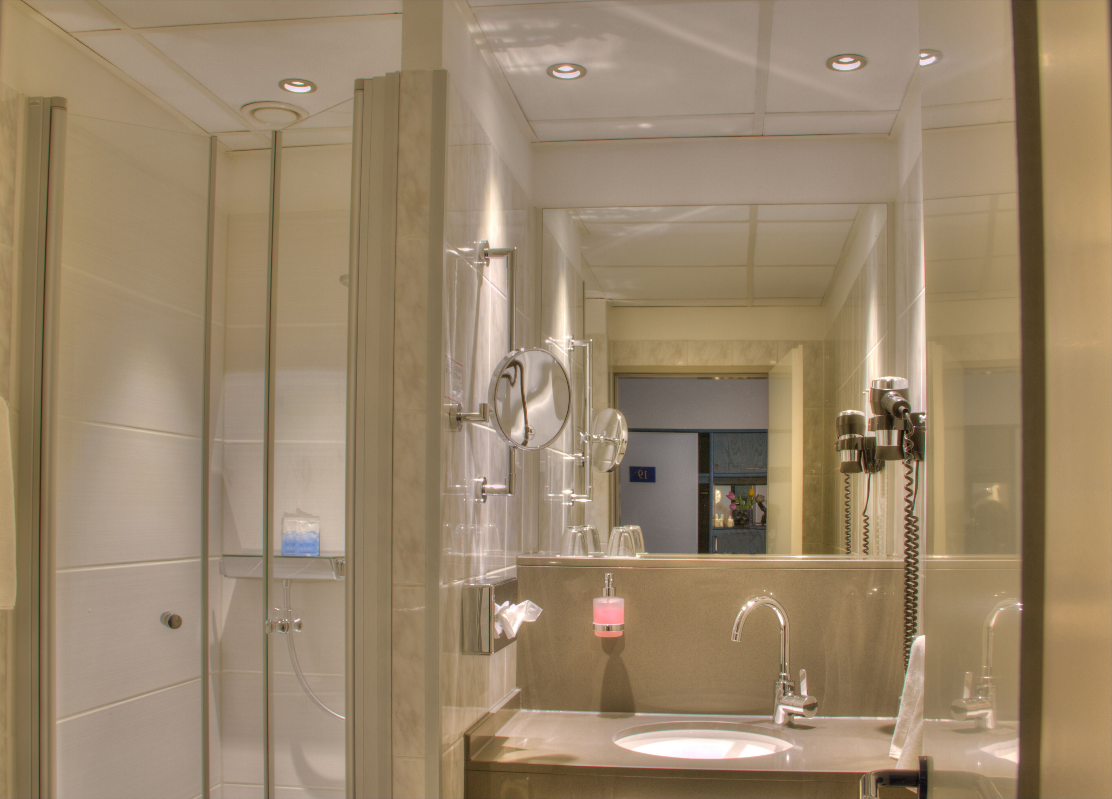 triple room | bathroom | shower, hair dryer, towels