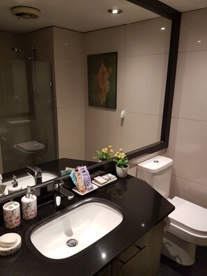 Apartment, 1 Double Bed with Sofa bed | Bathroom