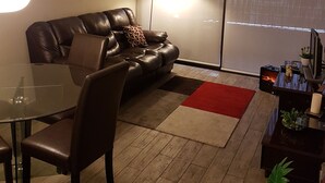 Apartment, 1 Double Bed with Sofa bed | Living room | LCD TV - Nueva de Lyon Apart-Hotel (Santiago)