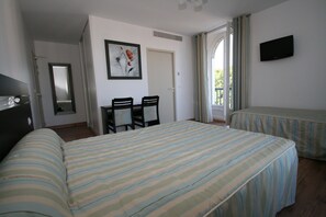 Double Room | Free cribs/infant beds, free WiFi - Hôtel Lafon (Hendaye)