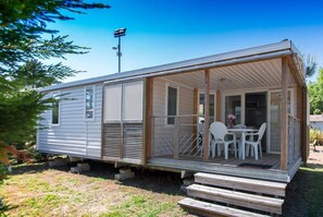 Premium Cottage, 2 Bedrooms | Terrace/patio