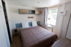 Premium Cottage, 1 Bedroom | Blackout drapes, free WiFi - Camping La Palmyre Estanquet (Les Mathes)