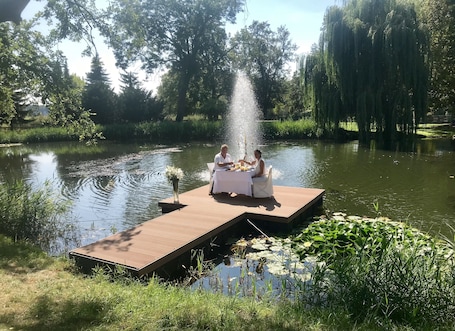 Enceinte de l’hébergement. Schloss Diedersdorf