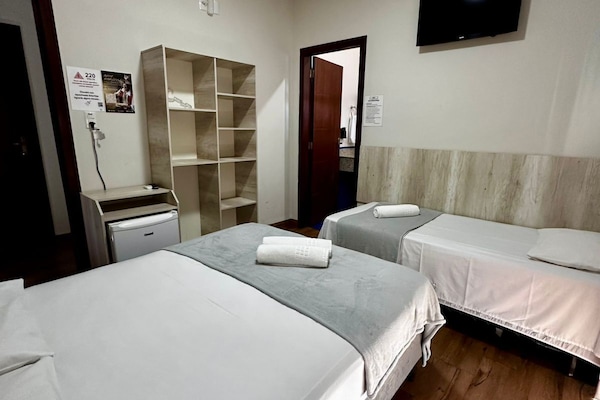 Minibar, free WiFi, bed sheets