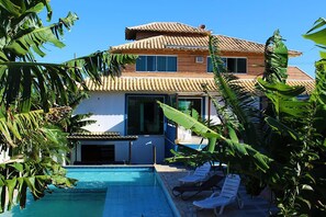 Mặt tiền nơi lưu trú