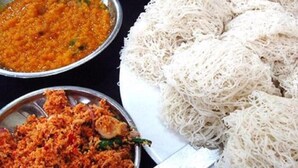 A plate of white noodles, a bowl of red curry, and a dish of mixed vegetables. - Samaru Beach House (Weligama)