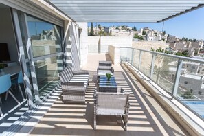 Appartement panoramique, 4 chambres | Balcon