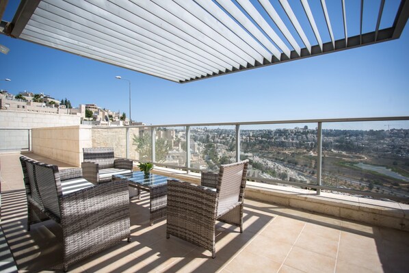 Appartement Panoramique, 4 chambres | Balcon